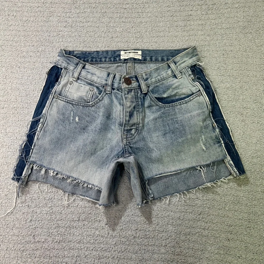 One x OneTeaspoon Denim Shorts Saints 25 Blue Distressed Two-Tone Raw Hem Grunge